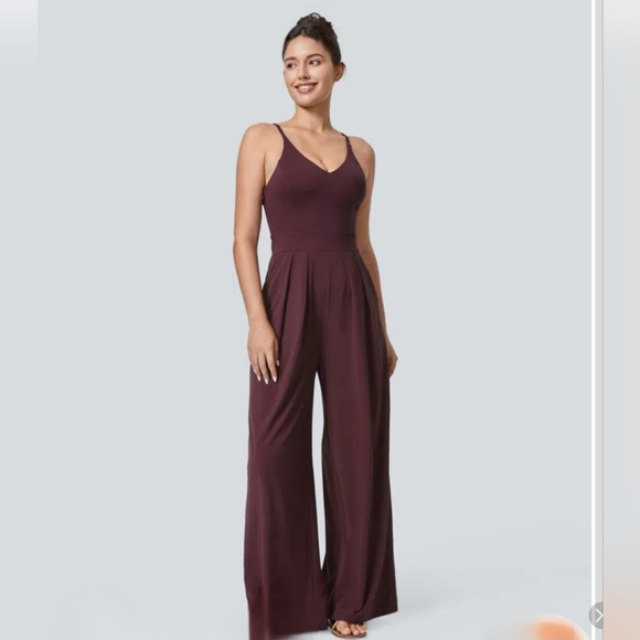 HALARA Pants - NWT Halara Breezeful Backless side invisible zipper pockets wideleg jumpsuit med